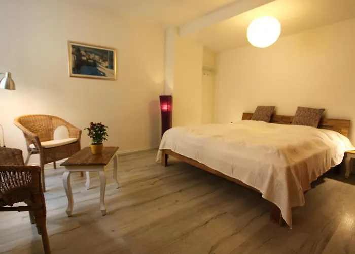 شقة Schoenes In Der Altstadt Von *